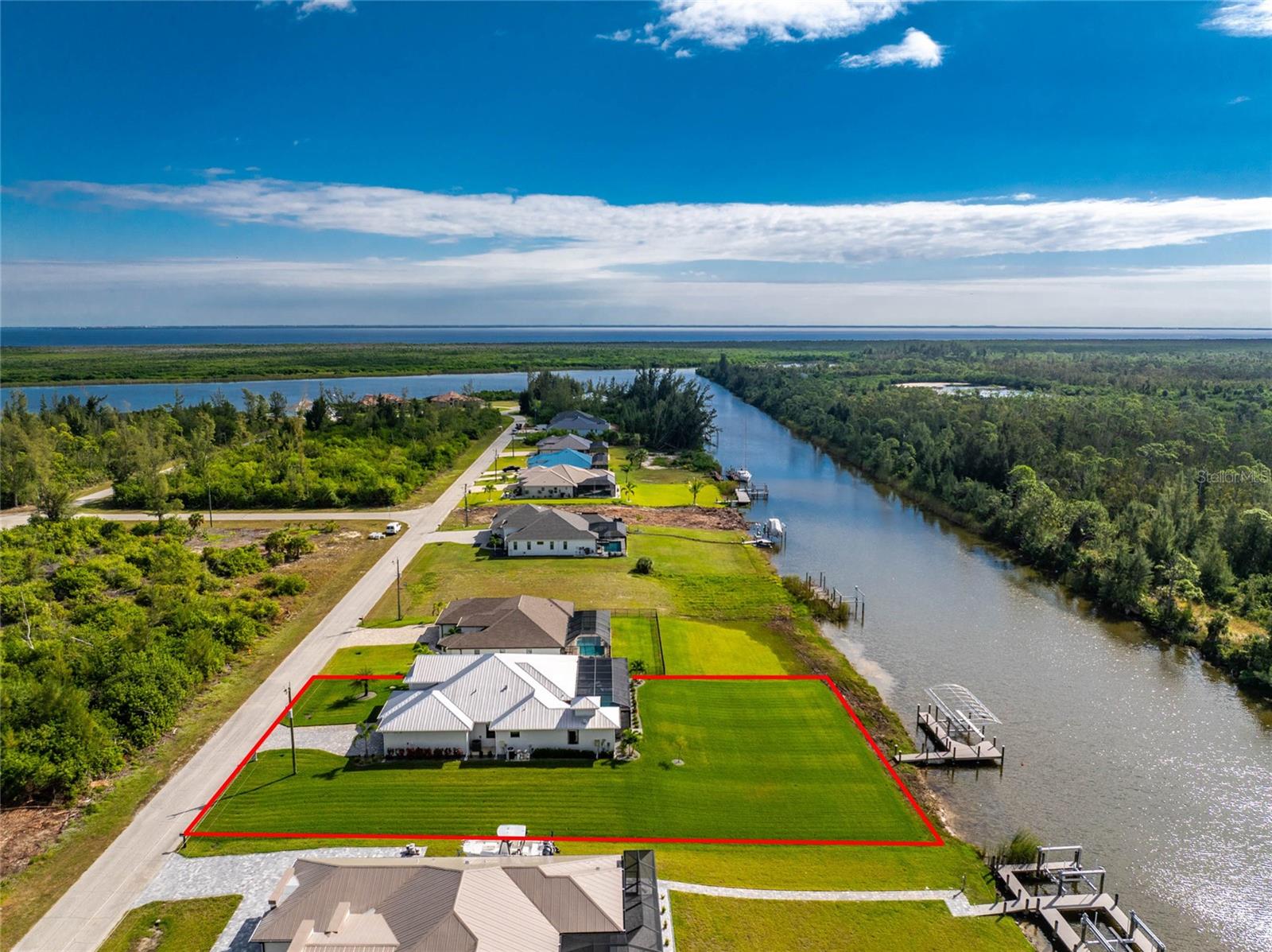 16668 LIGGETT CIR, PORT CHARLOTTE, FL, 33981