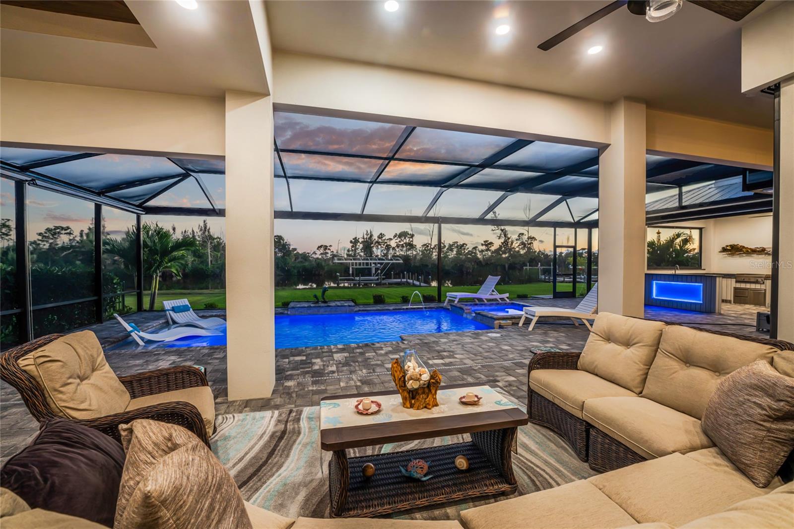 16668 LIGGETT CIR, PORT CHARLOTTE, FL, 33981