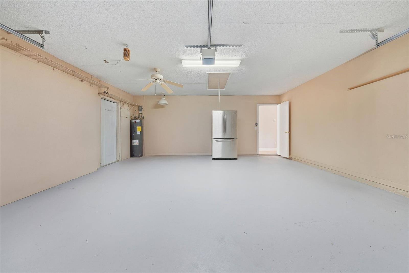 Oversized 2-Car Garage