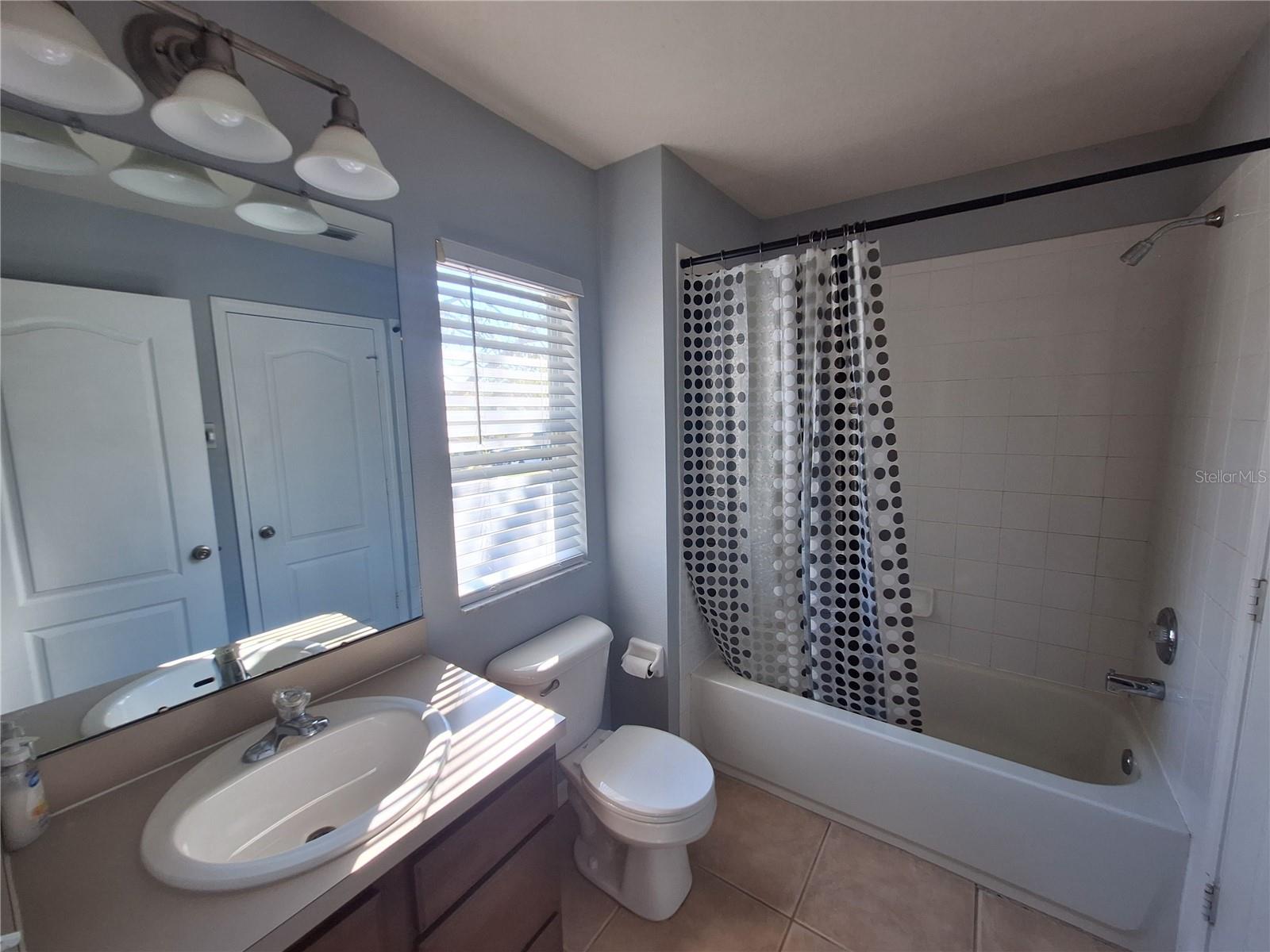 8243 72ND ST E, BRADENTON, FL, 34201