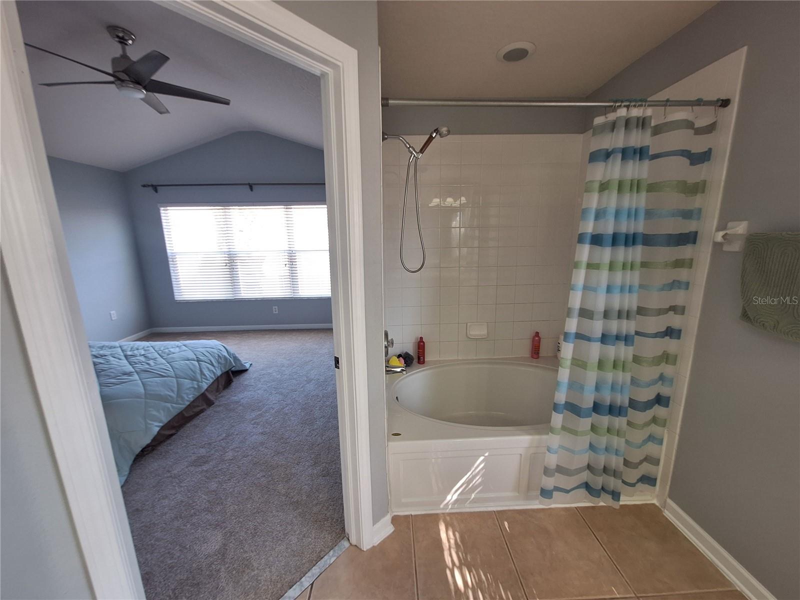 8243 72ND ST E, BRADENTON, FL, 34201