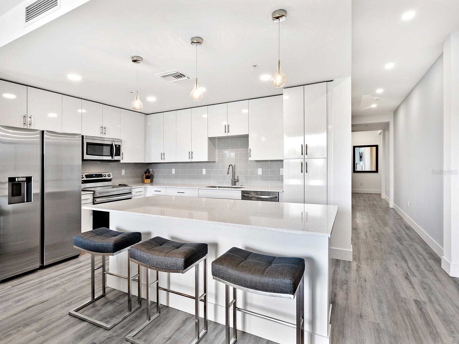 1709 N TAMIAMI TRL #318, SARASOTA, FL, 34234