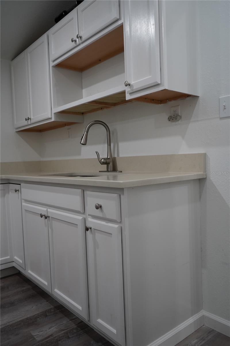 9800 OAKS ST, TAMPA, FL, 33635