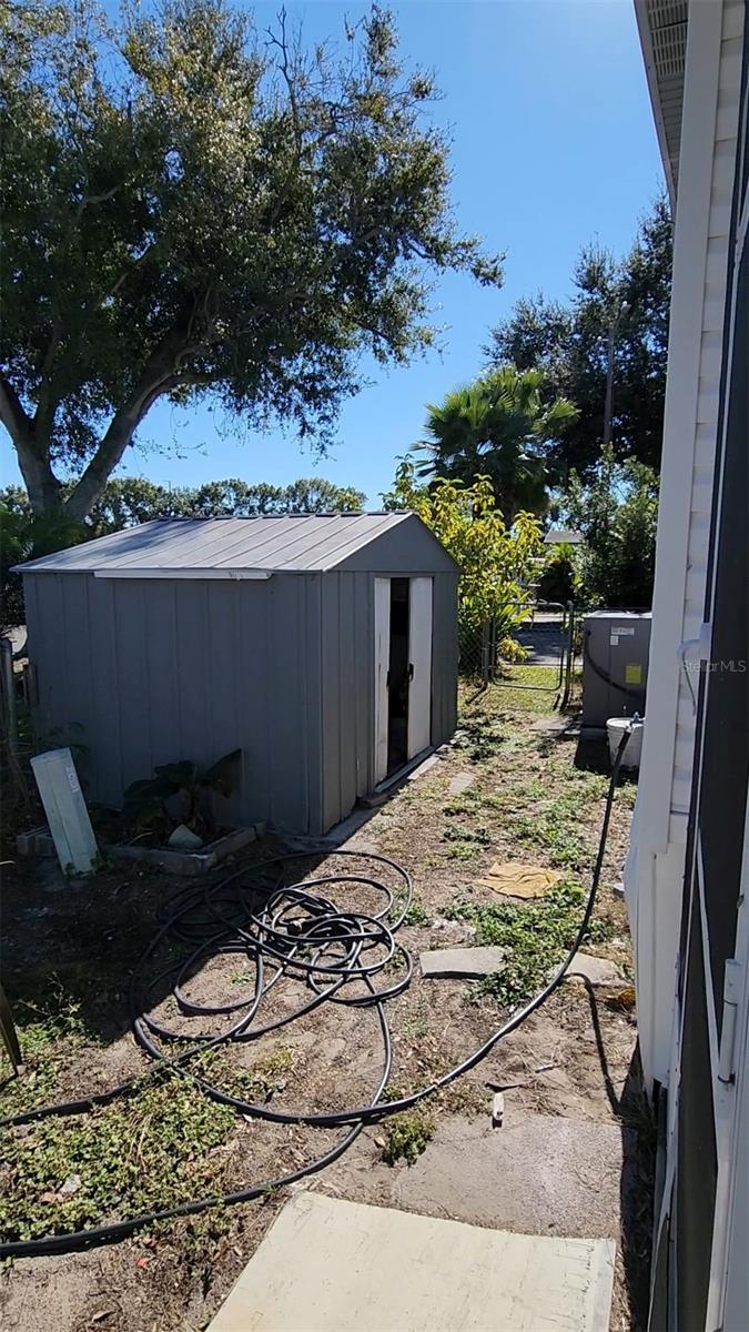 9800 OAKS ST, TAMPA, FL, 33635