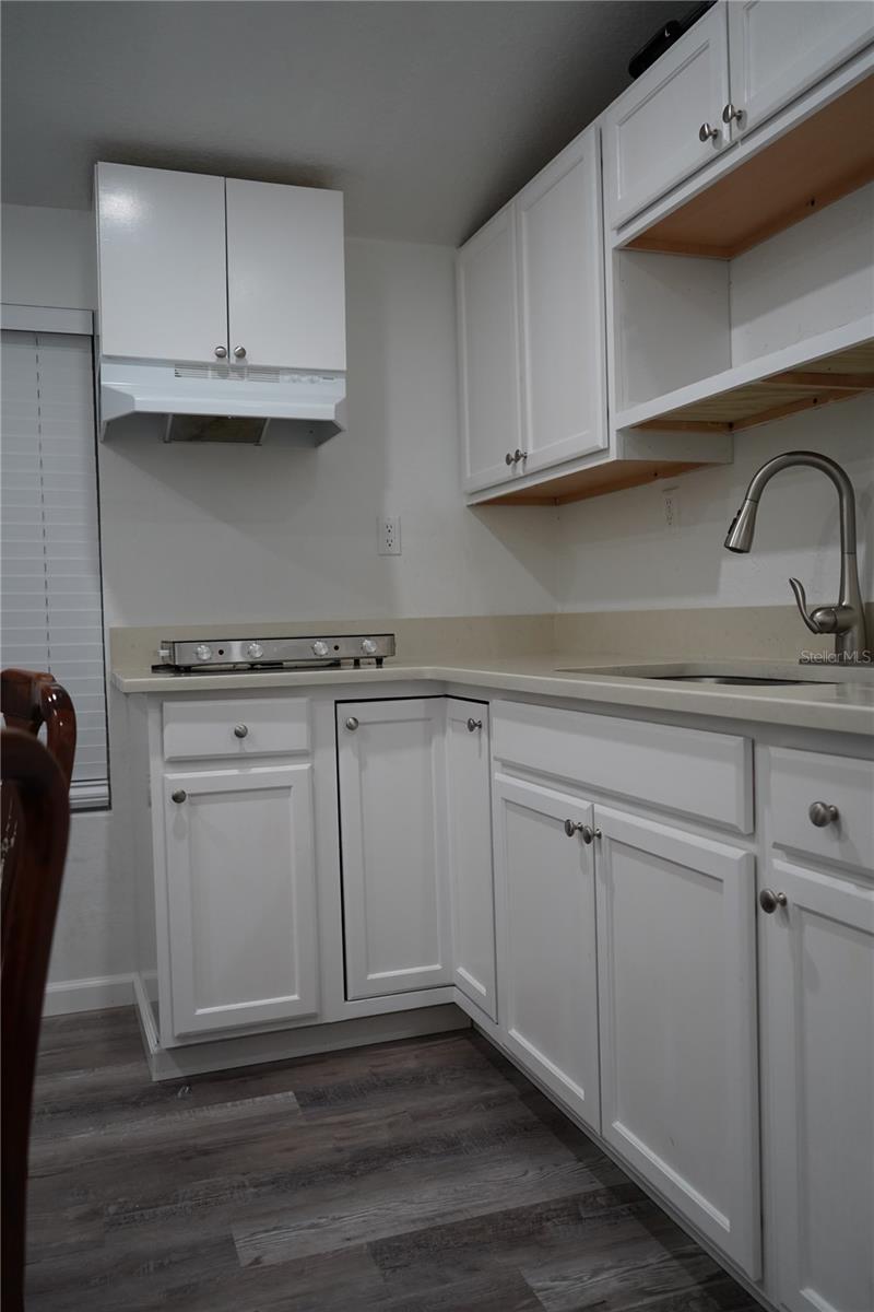 9800 OAKS ST, TAMPA, FL, 33635