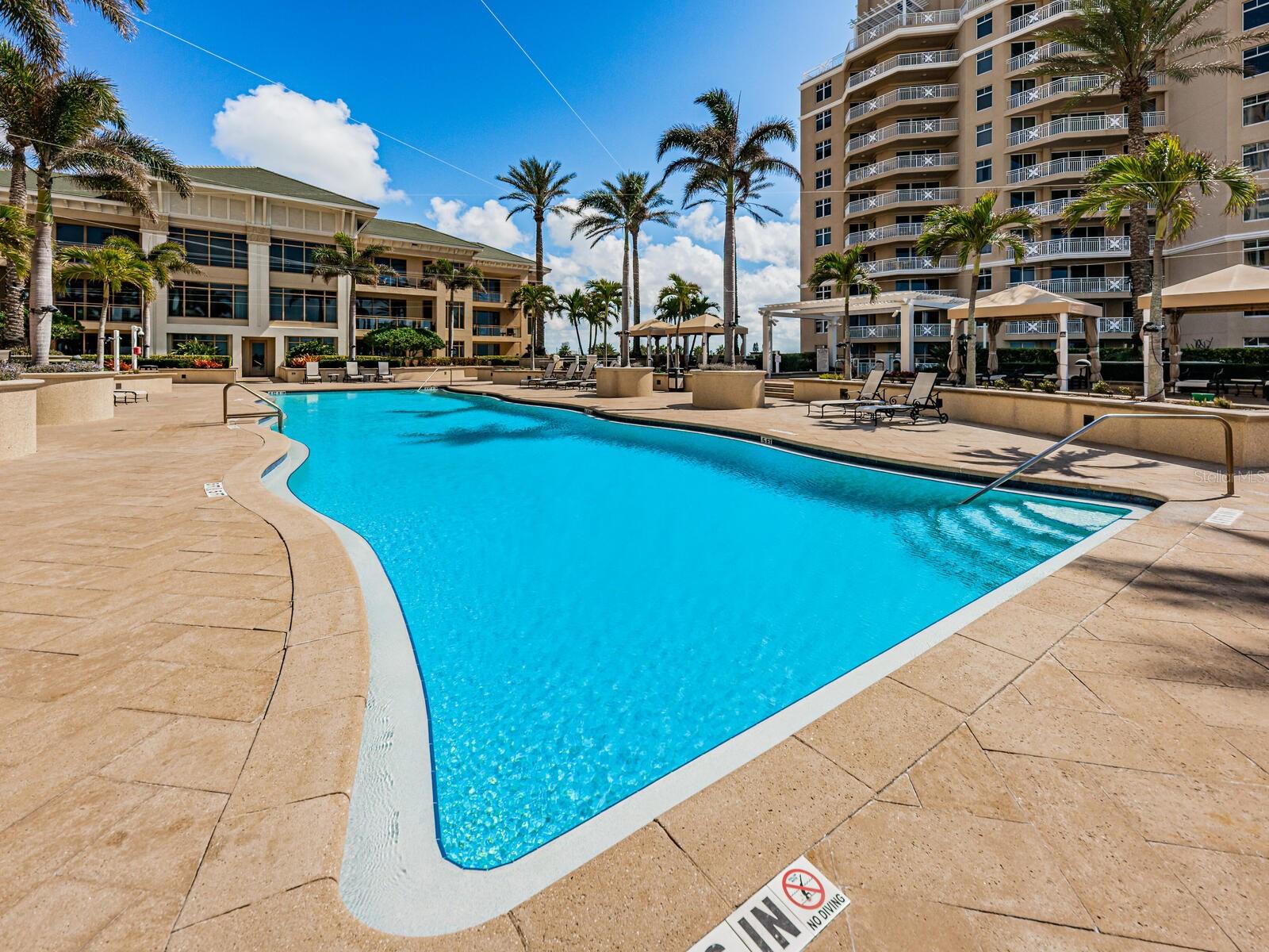 11 BAYMONT ST #403, CLEARWATER BEACH, FL, 33767