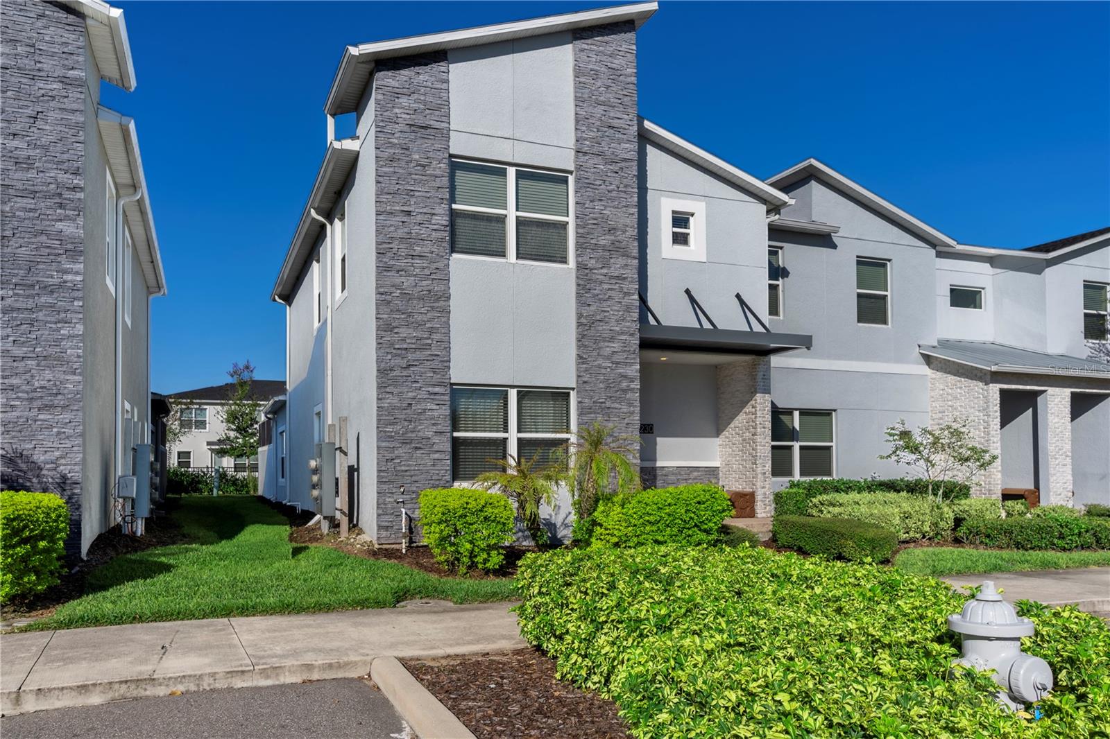 230 OCEAN COURSE AVE, DAVENPORT, FL, 33896