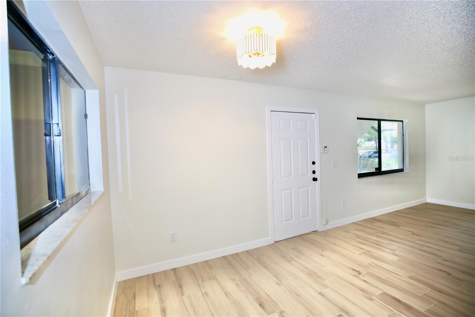 11702 RAINTREE VILLAGE BLVD #B, TEMPLE TERRACE, FL, 33617