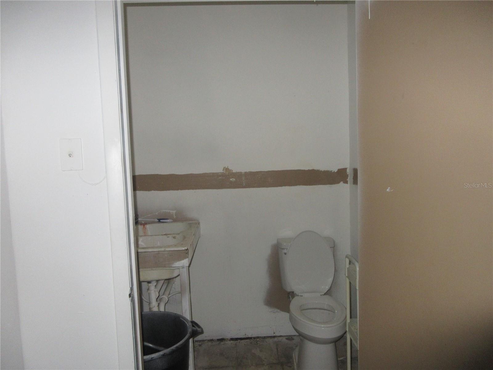 14381 E HWY 40 HWY #14381, SILVER SPRINGS, FL, 34488