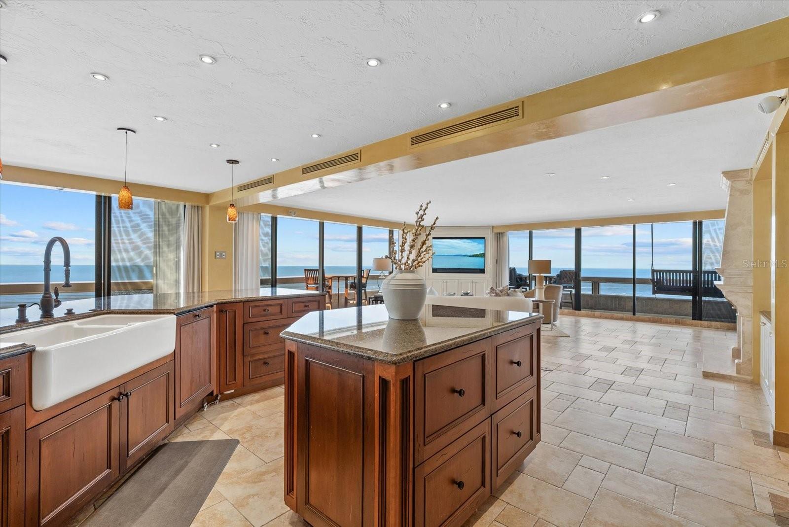 A4670756 Property Photo