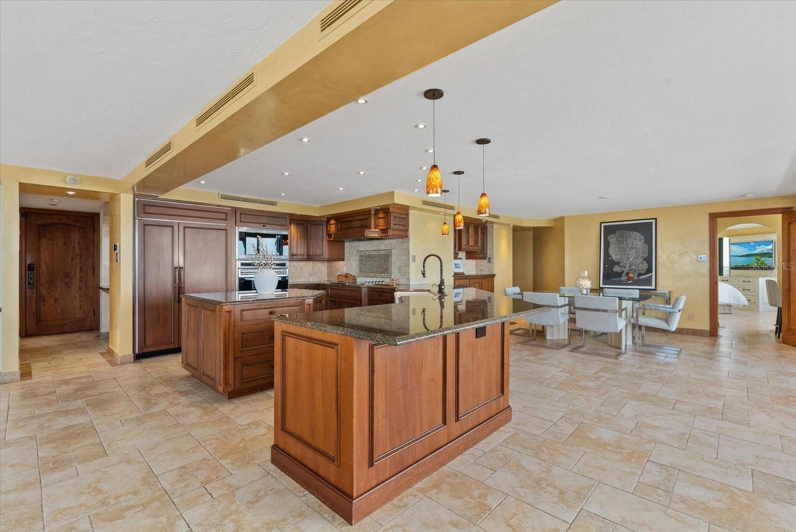 A4670756 Property Photo