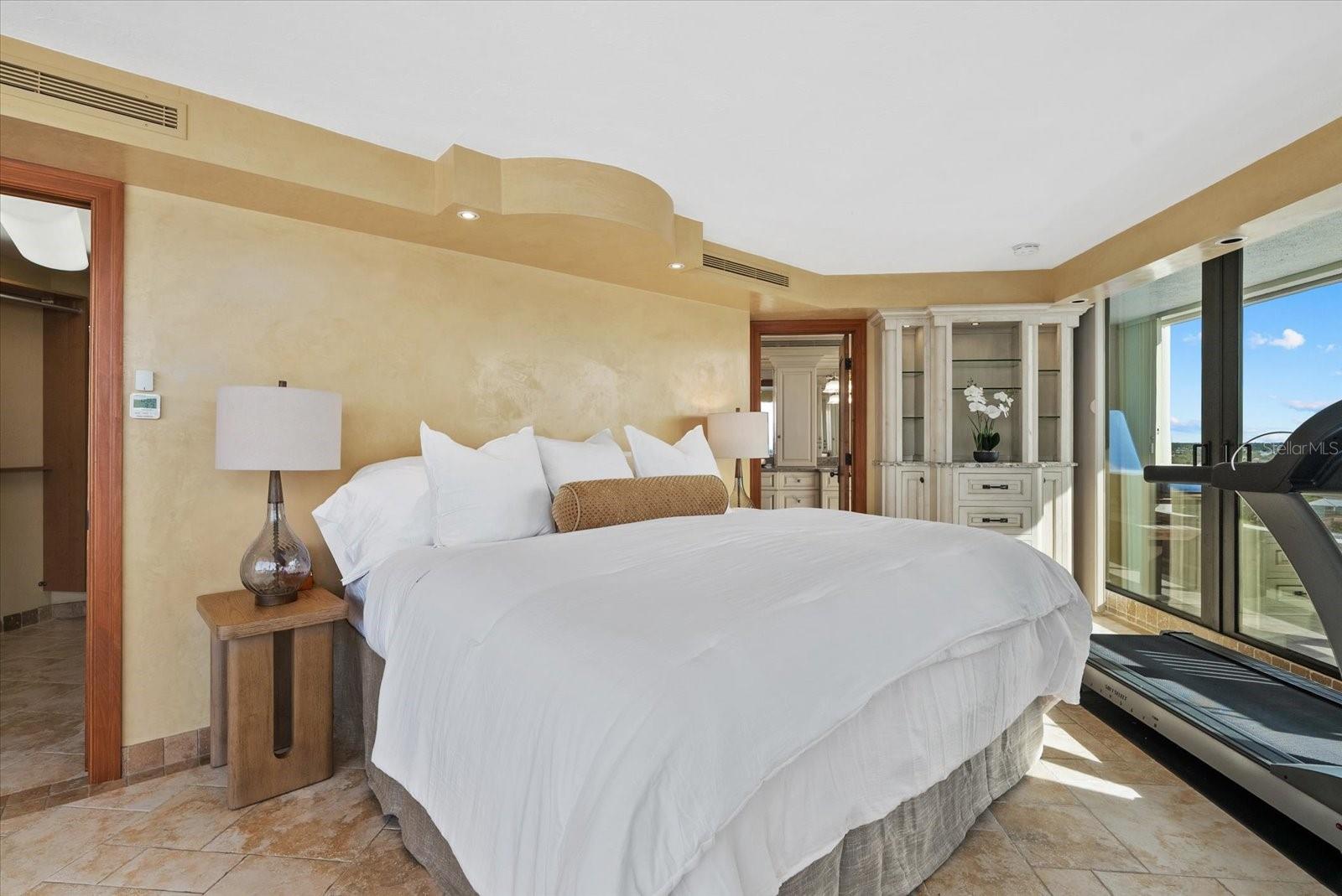 A4670756 Property Photo