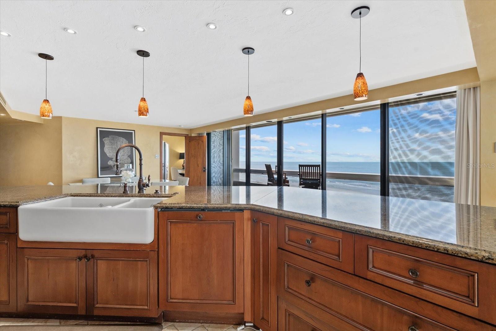 A4670756 Property Photo