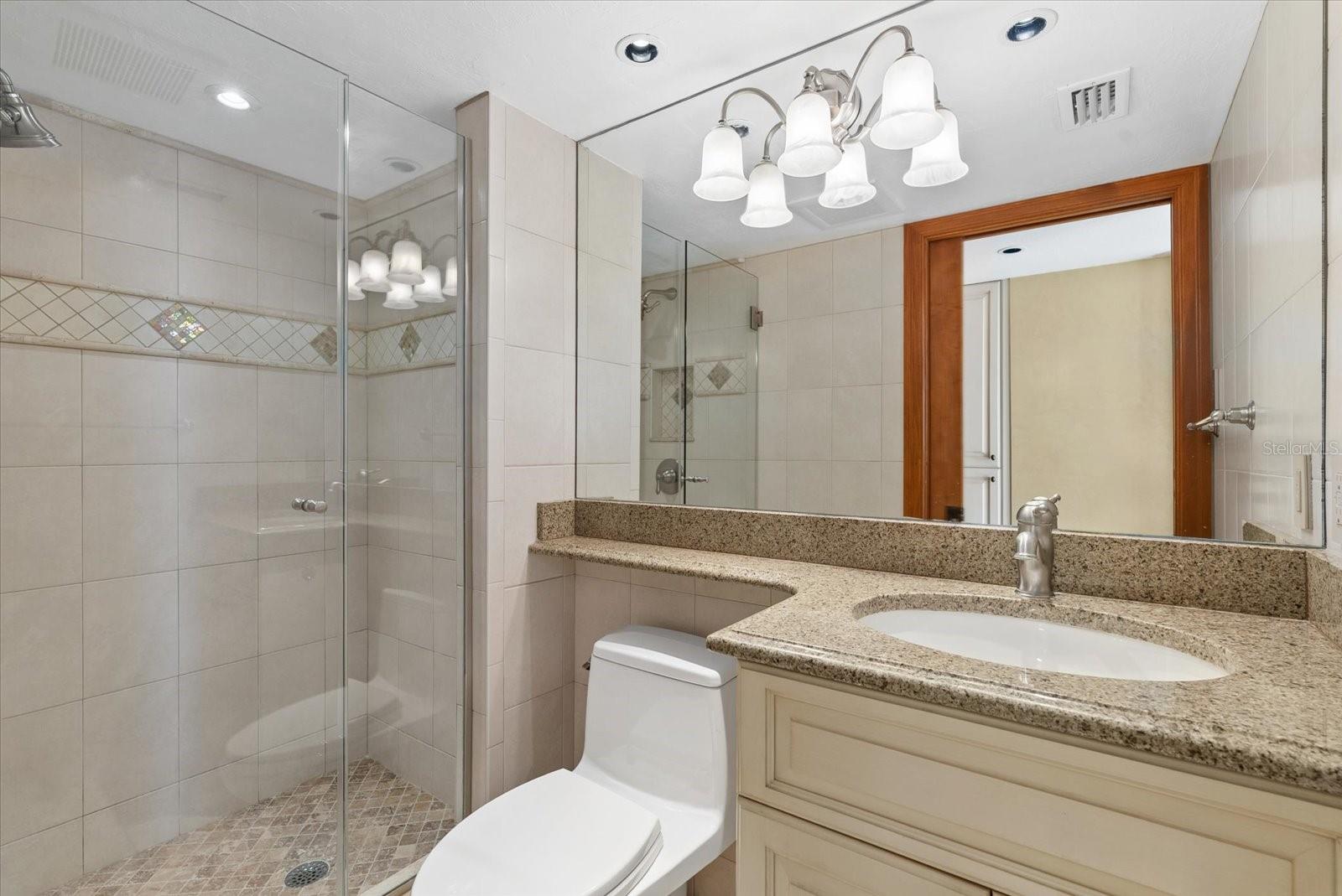 A4670756 Property Photo