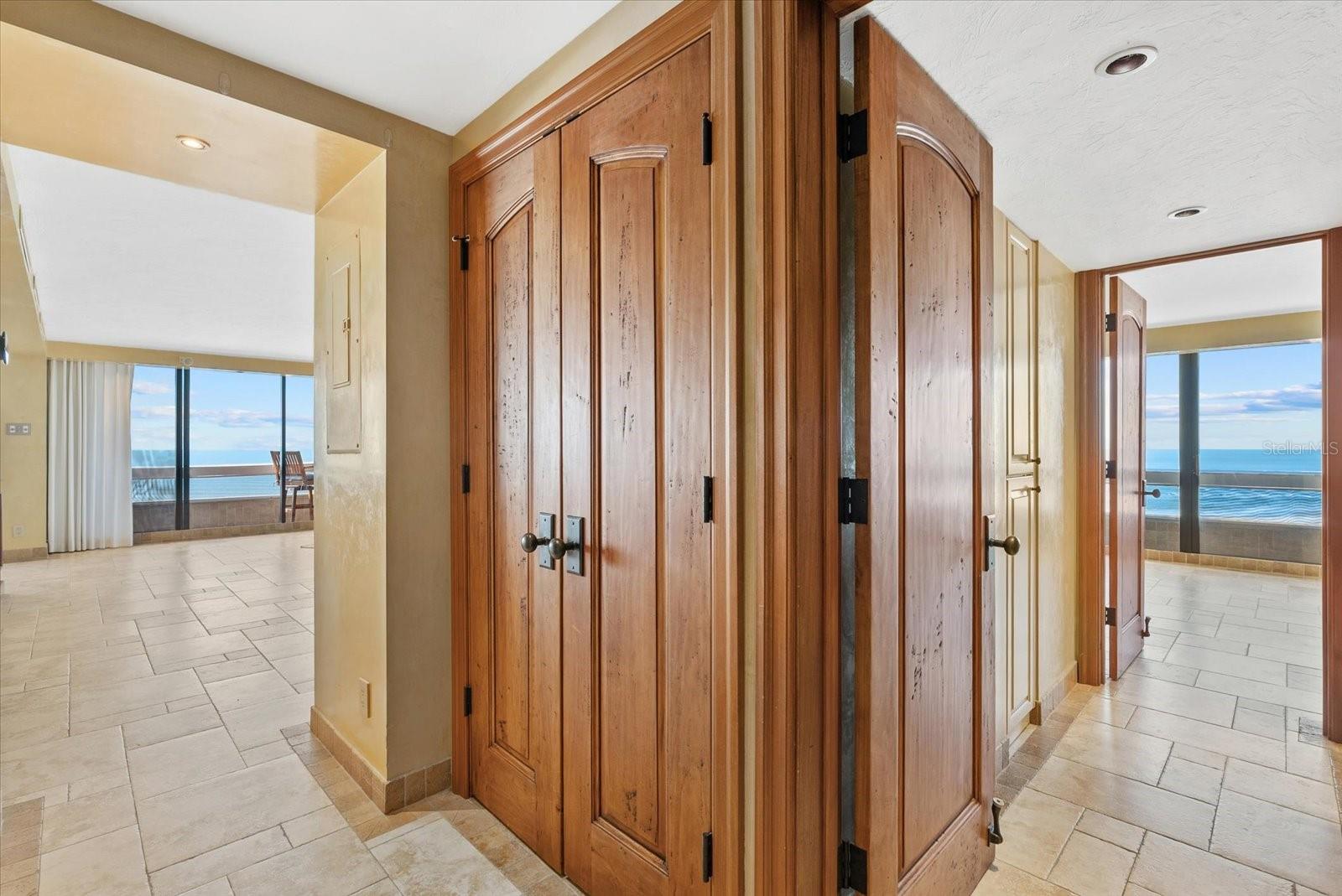 A4670756 Property Photo