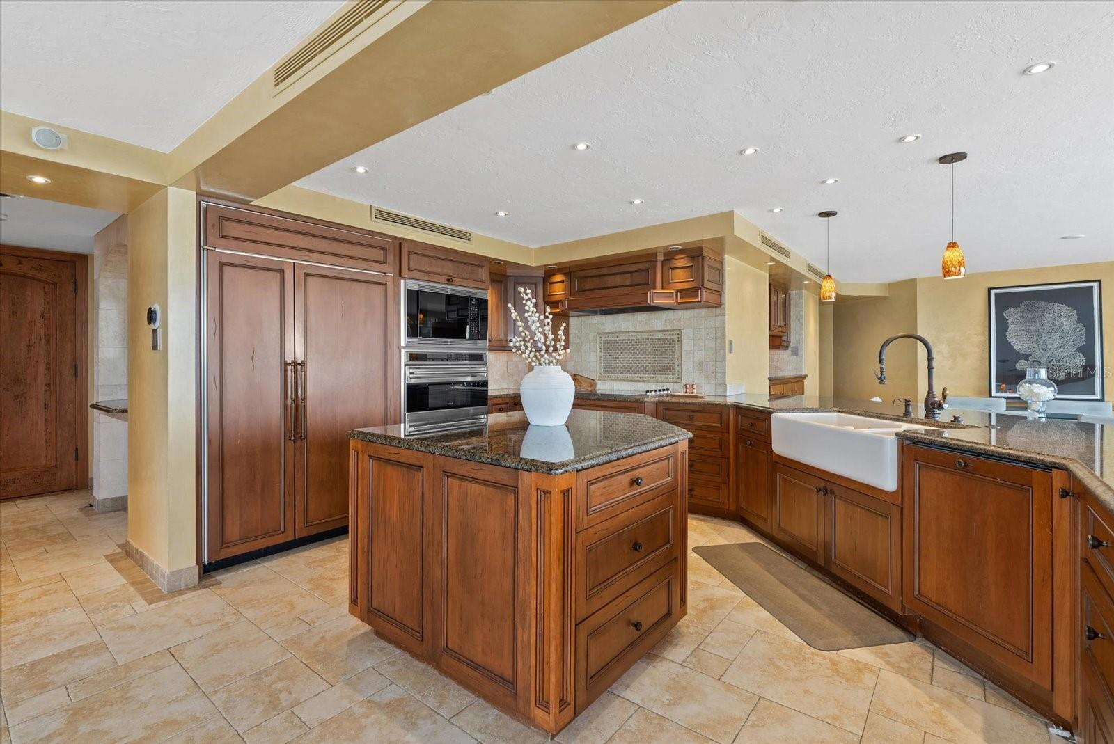 A4670756 Property Photo