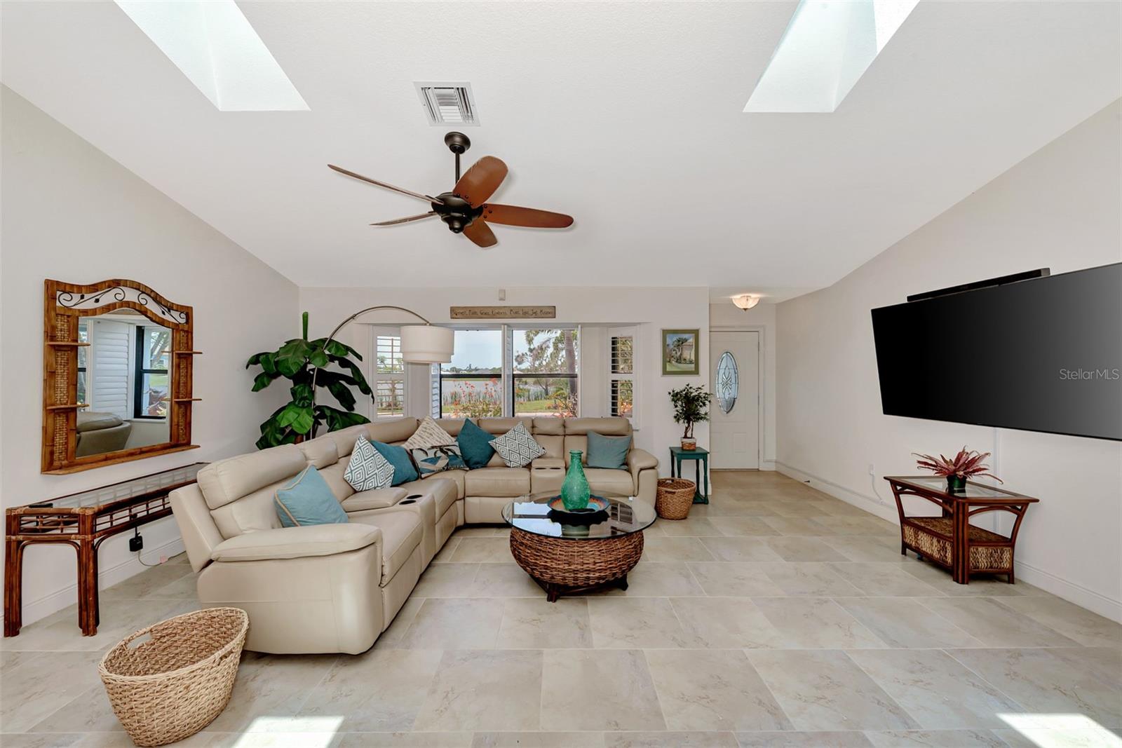 8170 CASA DE MEADOWS DR, ENGLEWOOD, FL, 34224