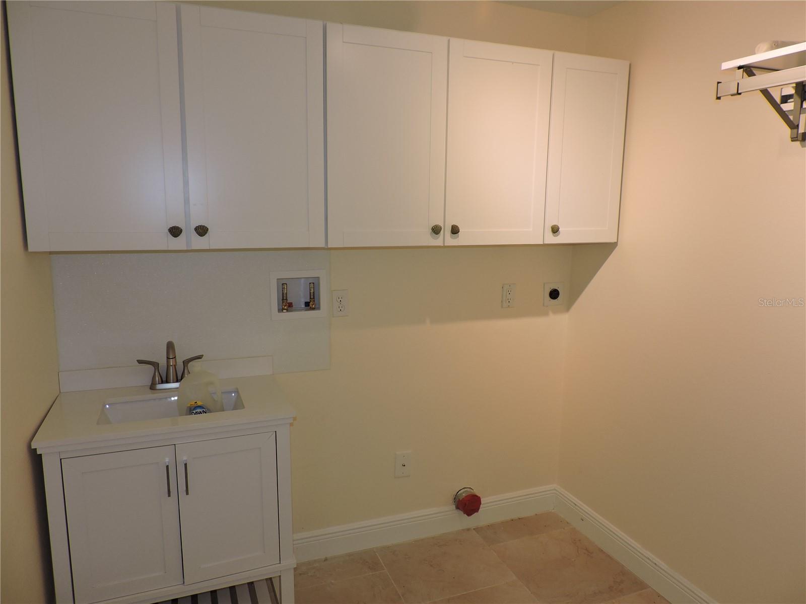 8170 CASA DE MEADOWS DR, ENGLEWOOD, FL, 34224