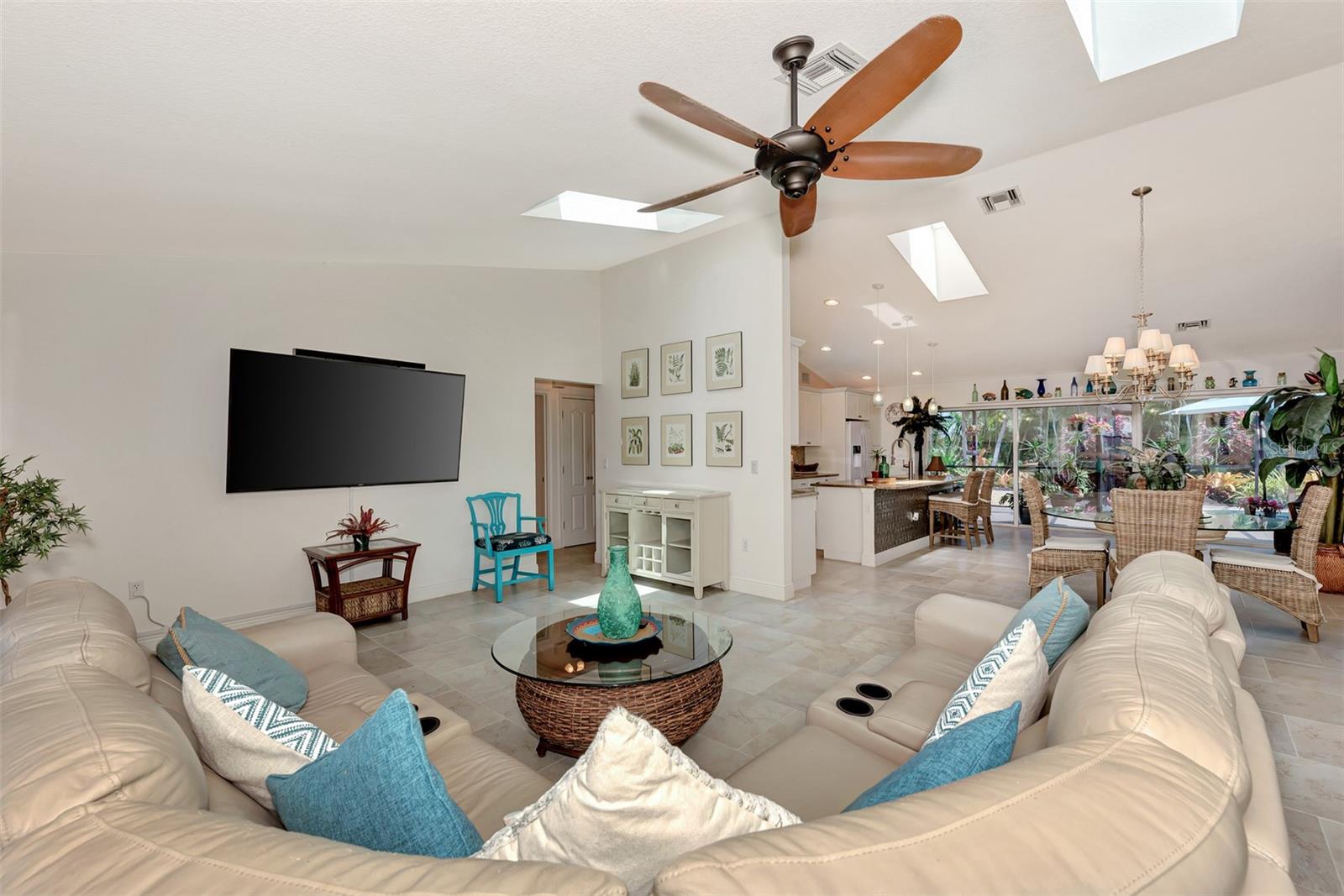 8170 CASA DE MEADOWS DR, ENGLEWOOD, FL, 34224