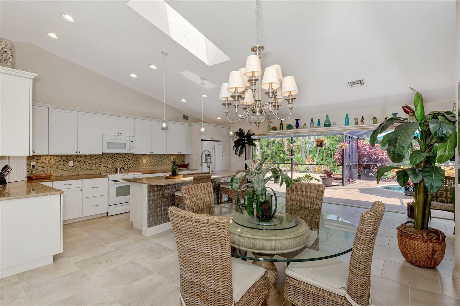 8170 CASA DE MEADOWS DR, ENGLEWOOD, FL, 34224