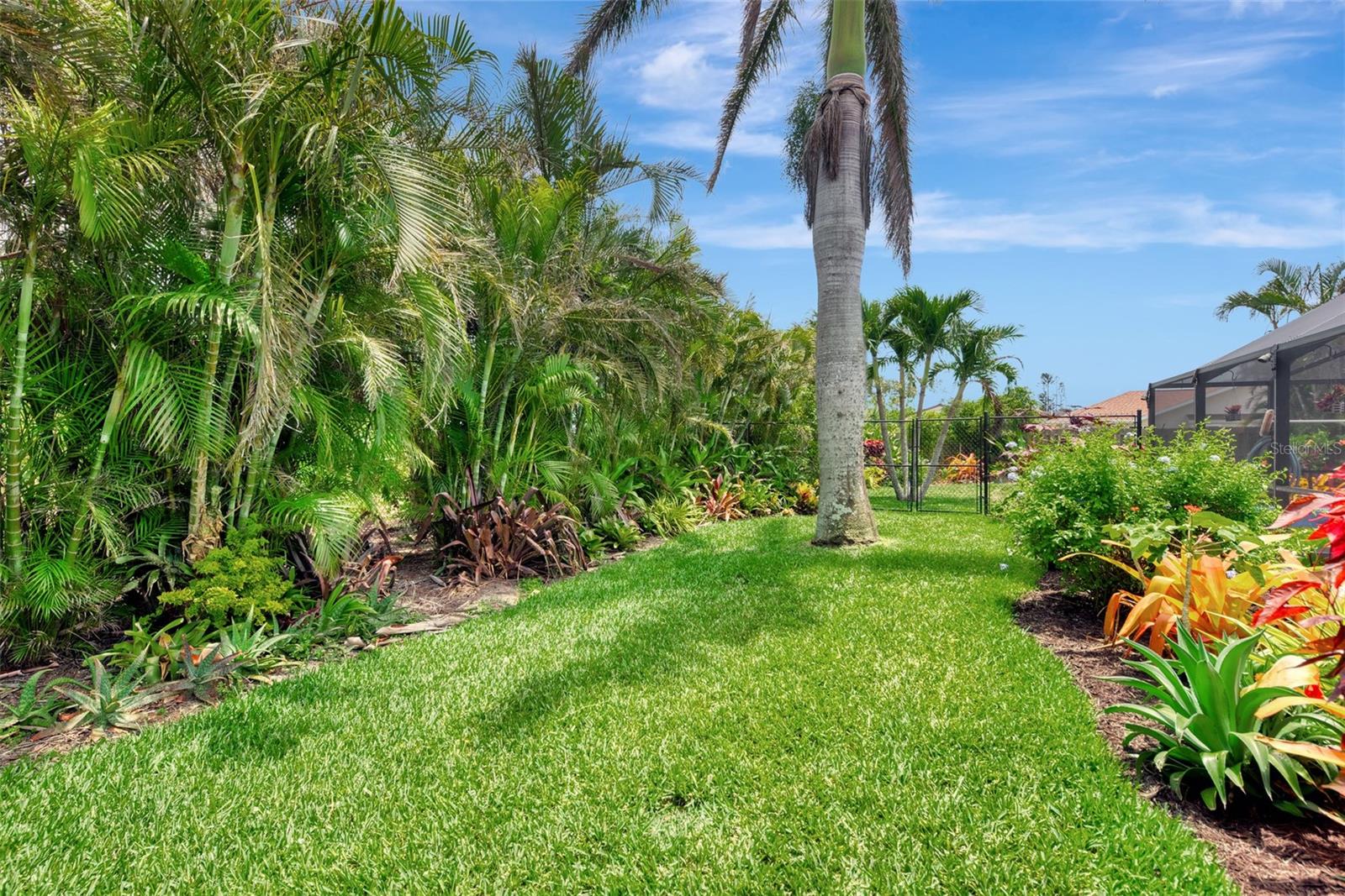 8170 CASA DE MEADOWS DR, ENGLEWOOD, FL, 34224