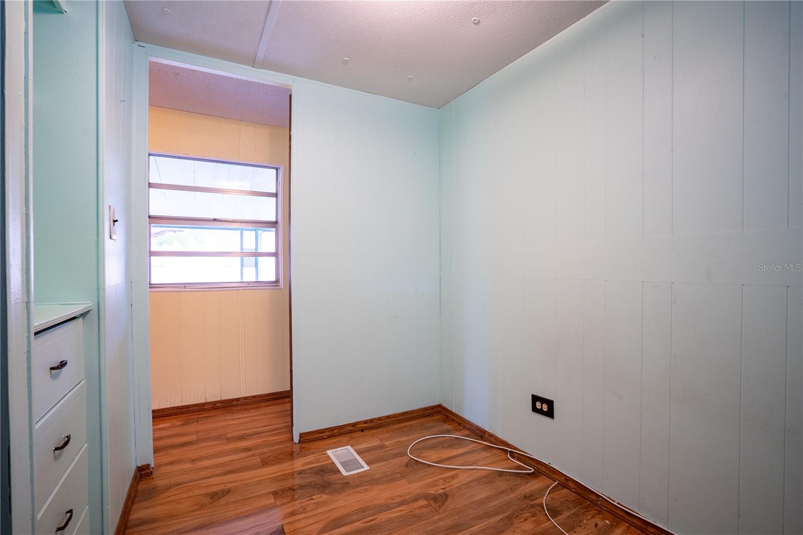 TB8444228 Property Photo