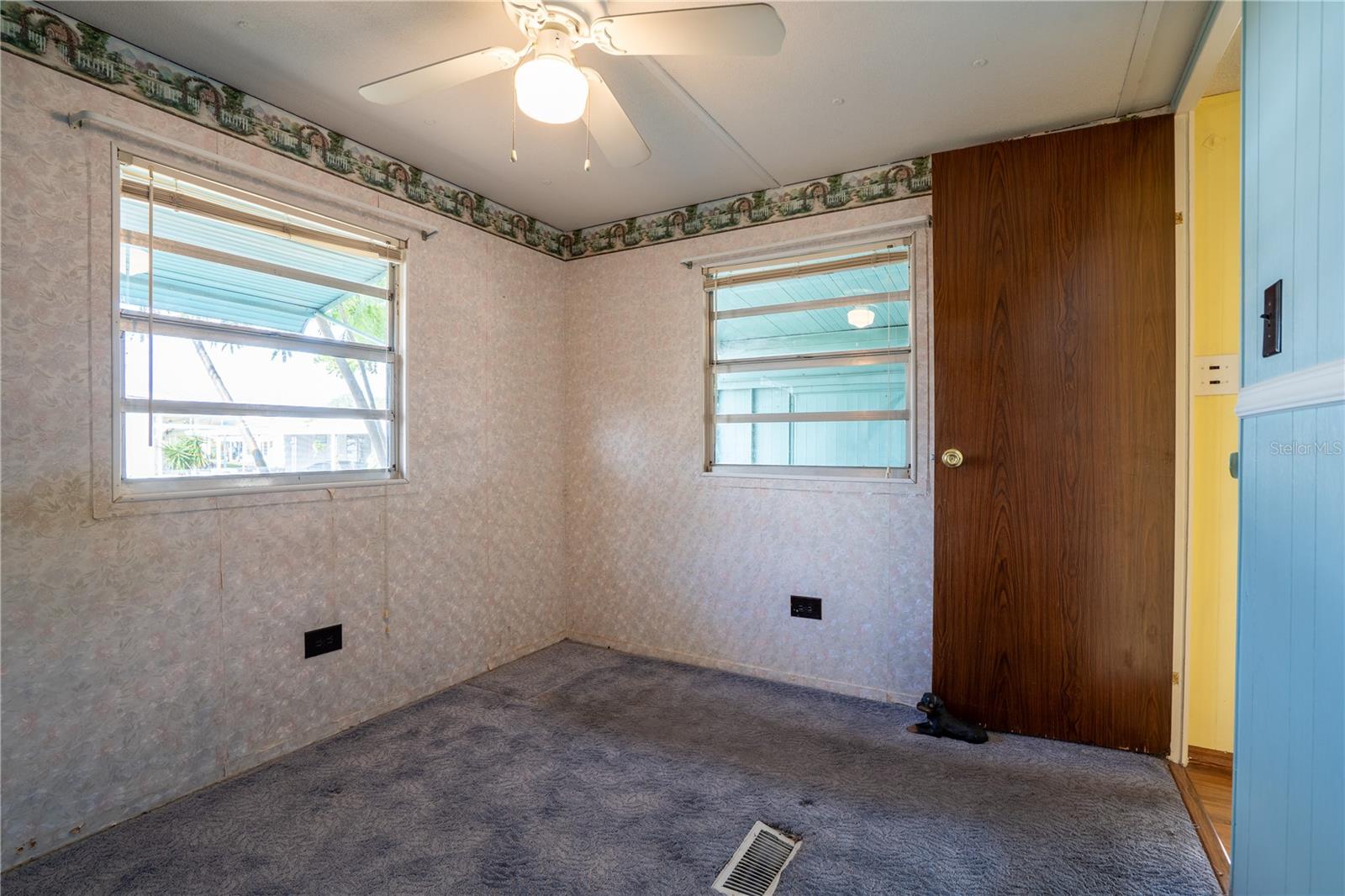 TB8444228 Property Photo