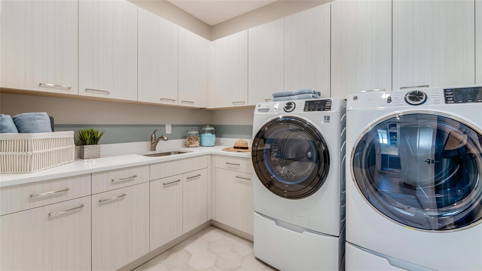 1299 CRESSWIND BLVD, DELAND, FL, 32724