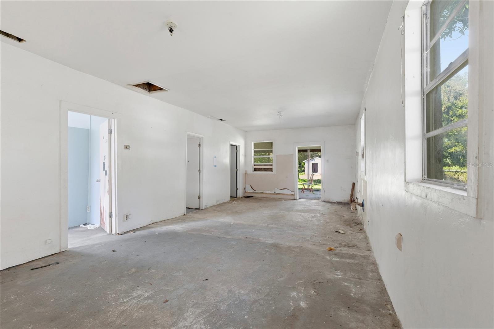 15217 MYRTLE ST, DADE CITY, FL, 33523