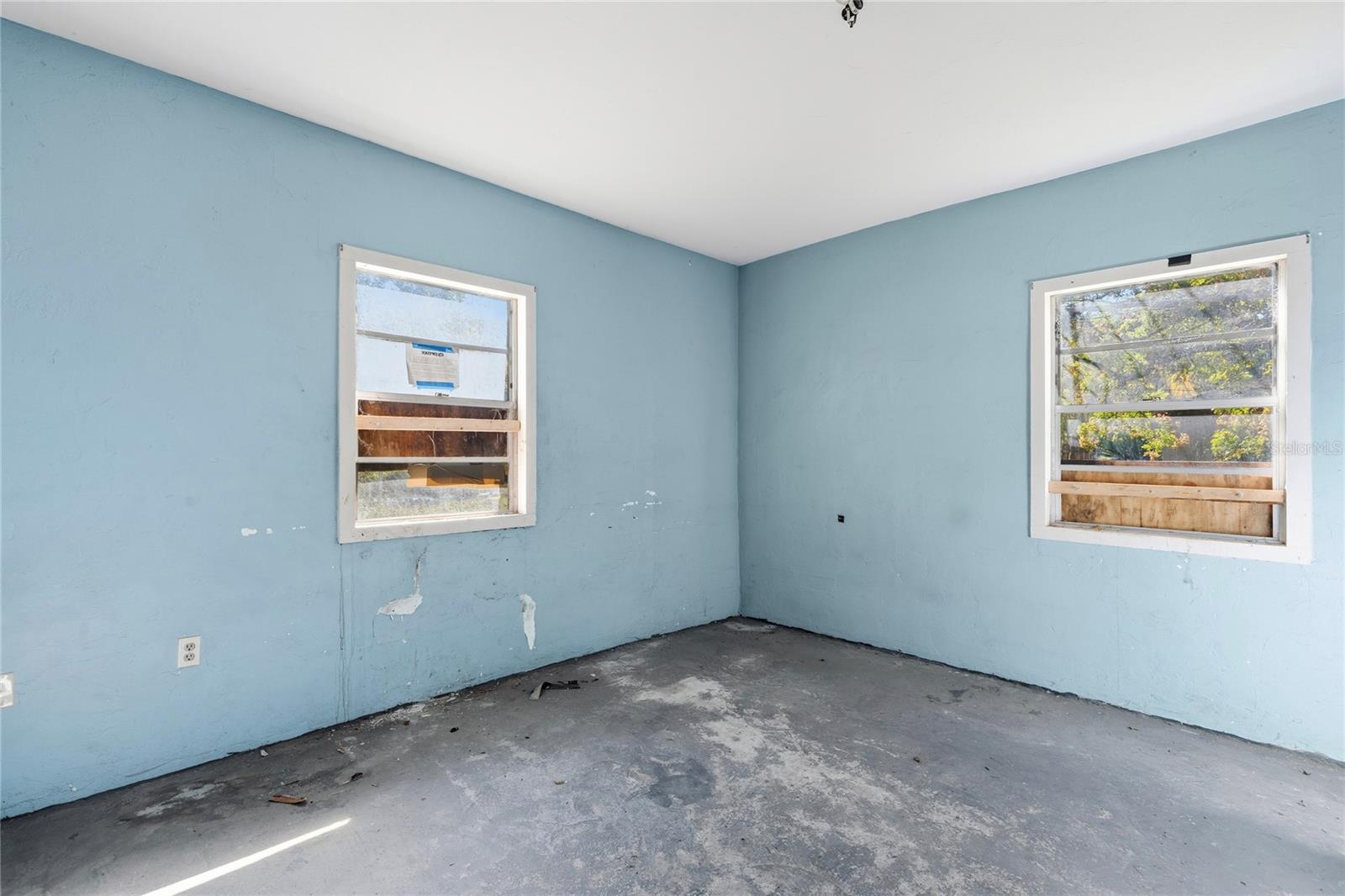 15217 MYRTLE ST, DADE CITY, FL, 33523