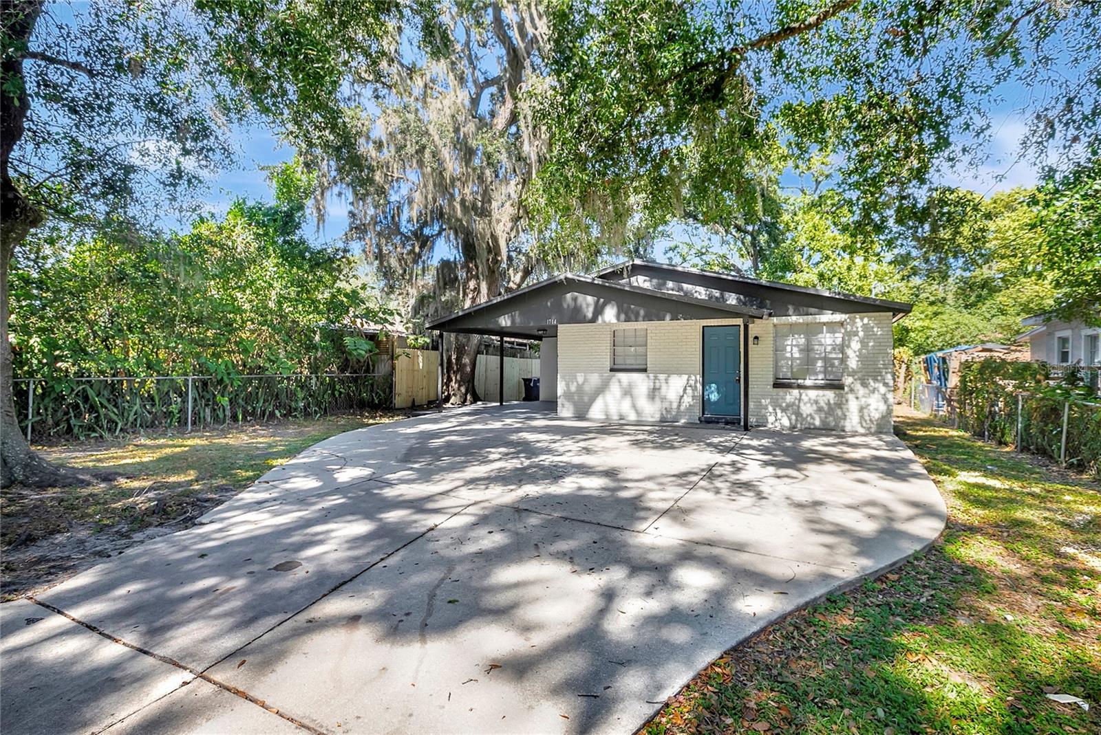1714 E MAPLE AVE, TAMPA, FL, 33604