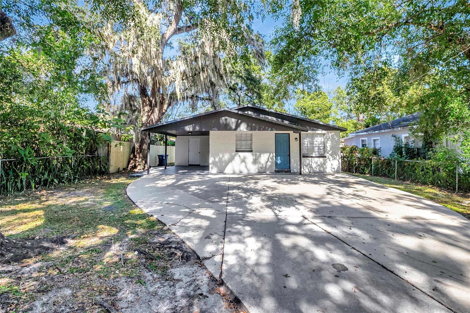 1714 E MAPLE AVE, TAMPA, FL, 33604