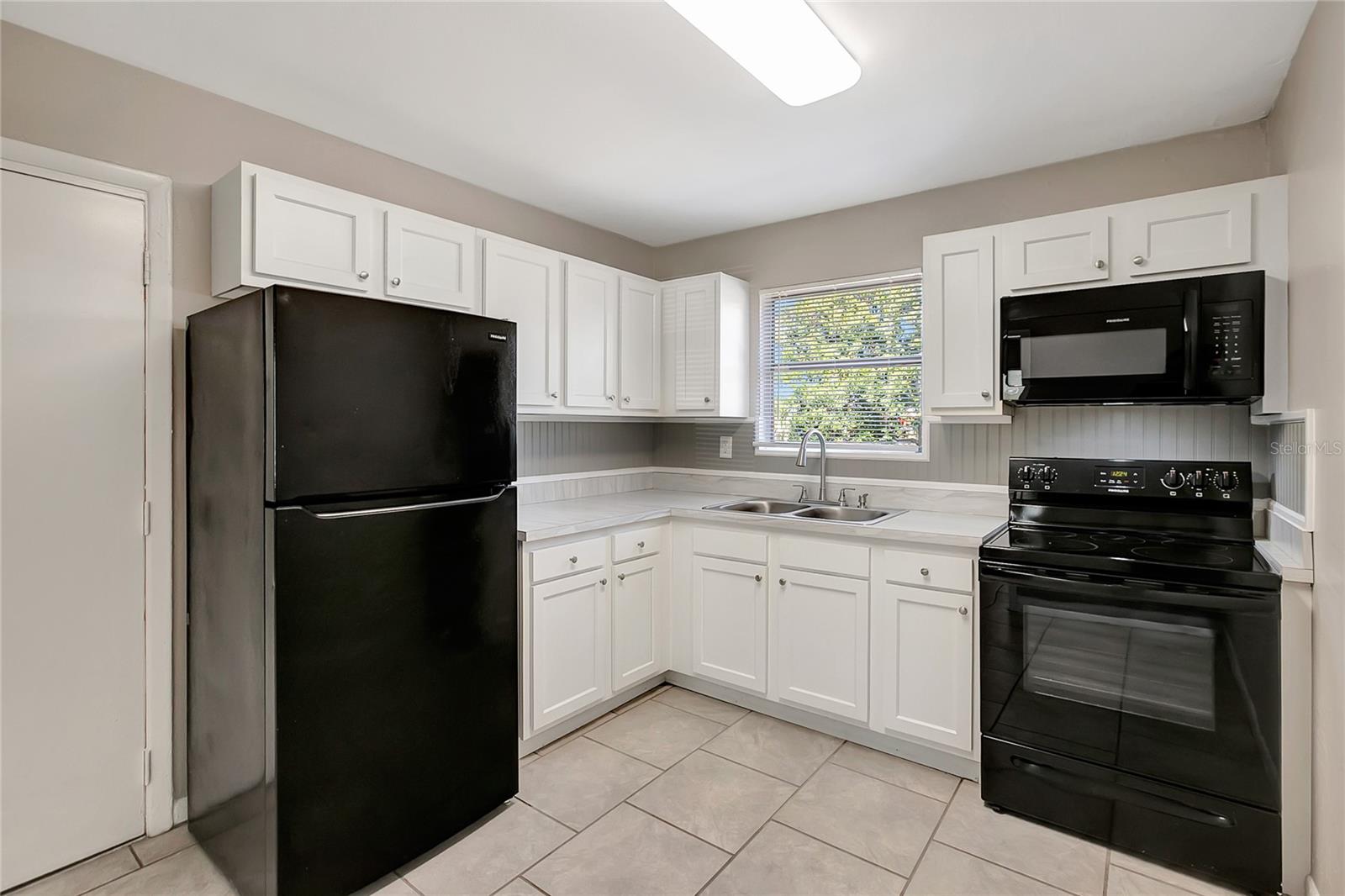 7902 ALLAMANDA AVE, TAMPA, FL, 33619