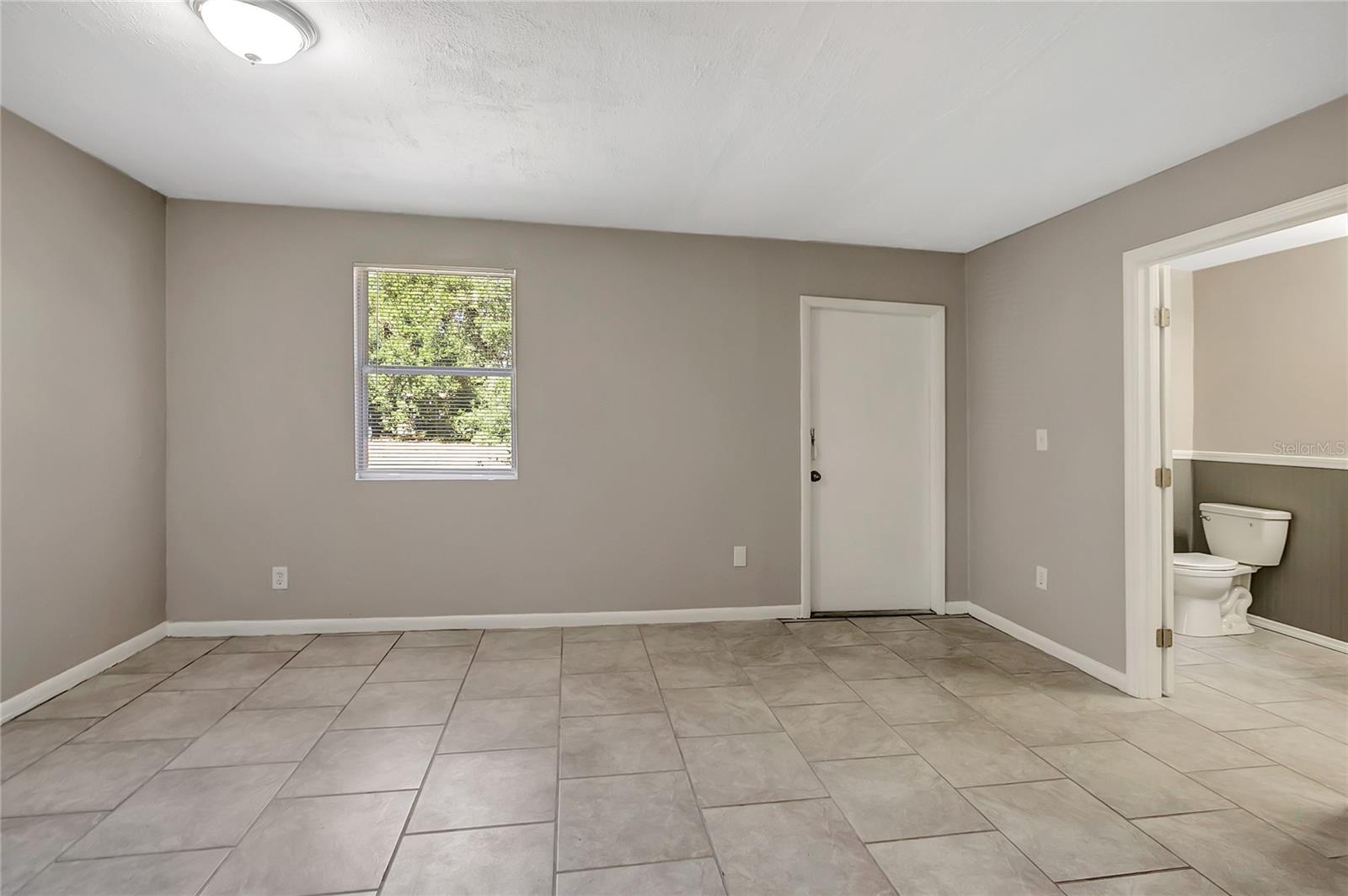 7902 ALLAMANDA AVE, TAMPA, FL, 33619