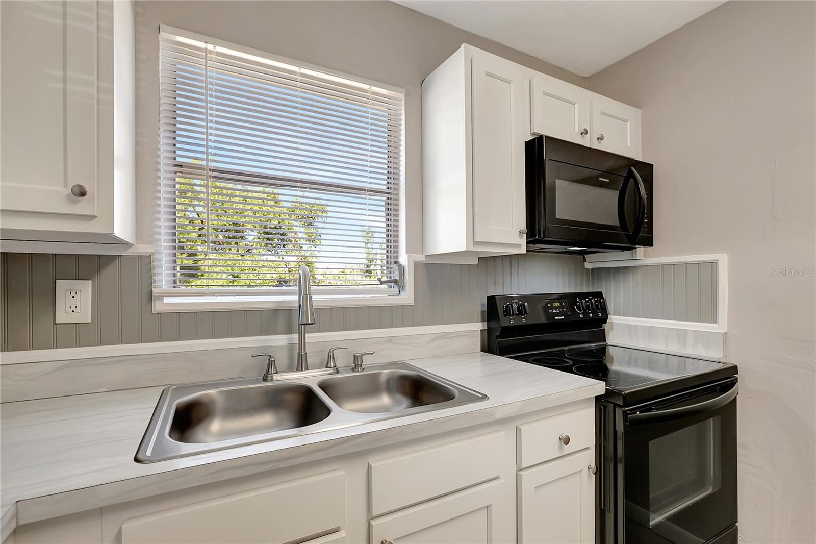 7902 ALLAMANDA AVE, TAMPA, FL, 33619