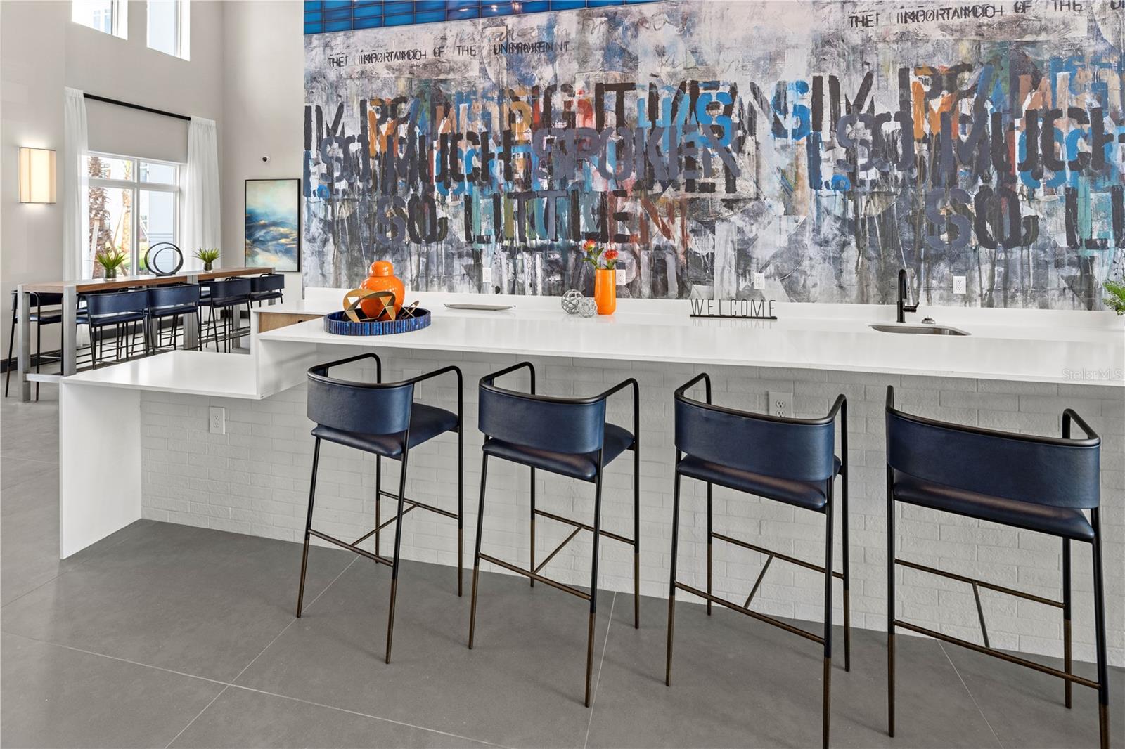 5256 INTERNATIONAL DR #B1, ORLANDO, FL, 32819