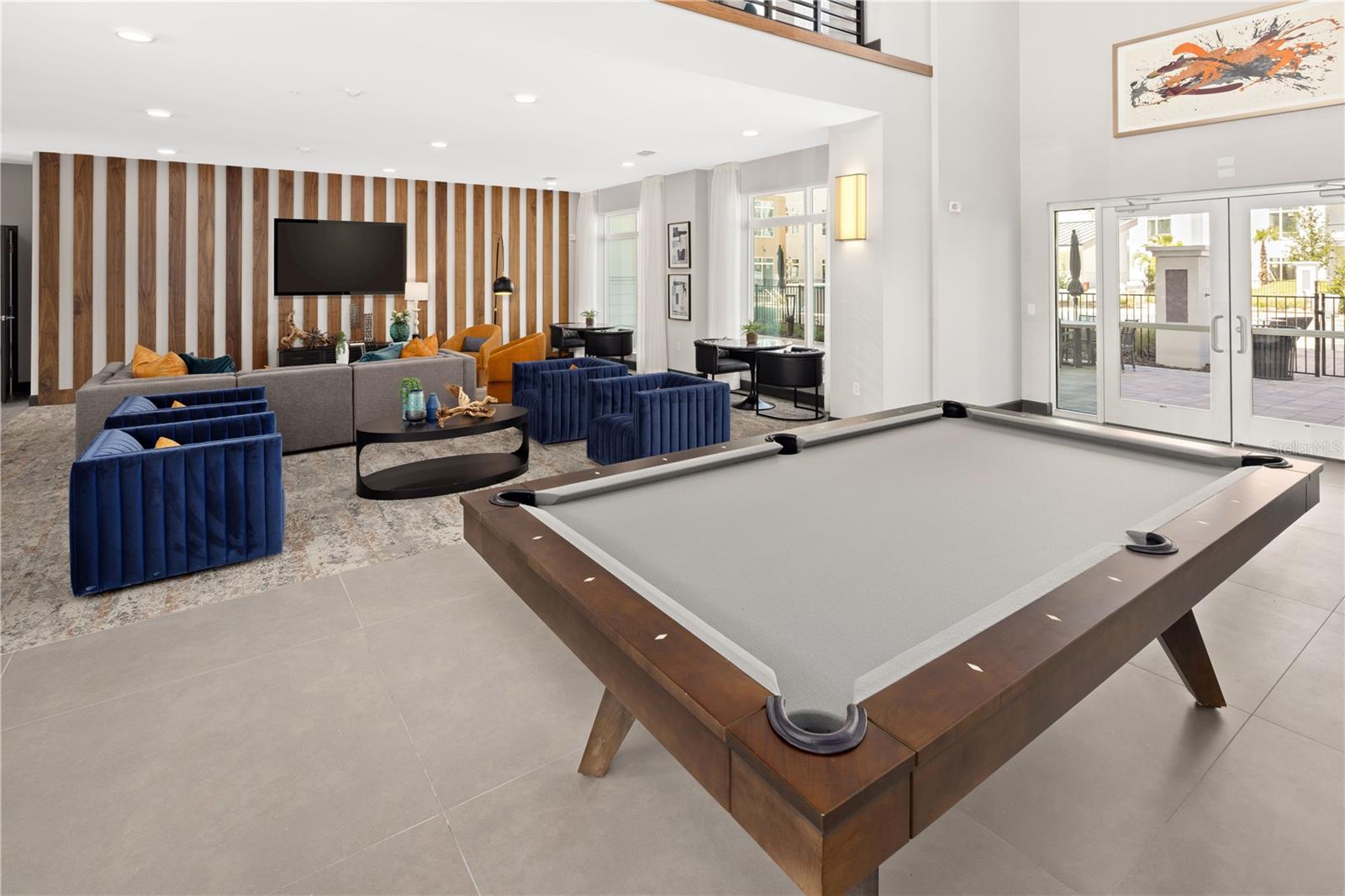 5256 INTERNATIONAL DR #B1, ORLANDO, FL, 32819