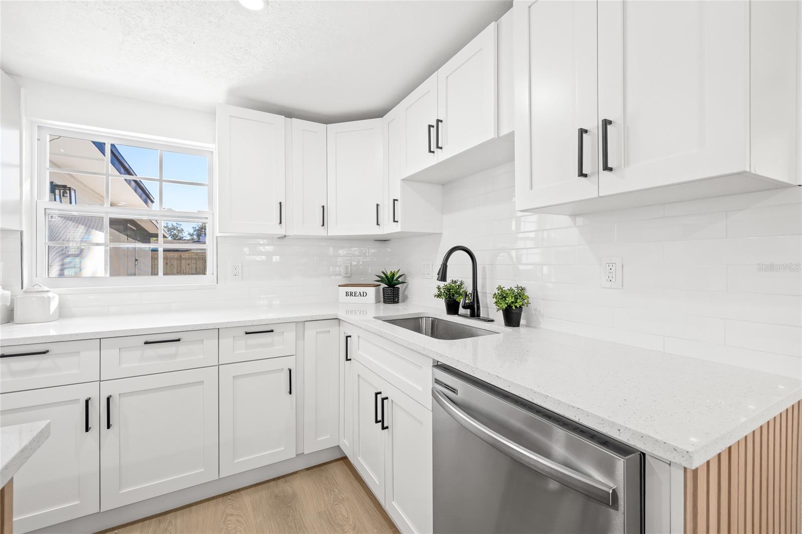 7304 DIANNE DR, NEW PORT RICHEY, FL, 34652