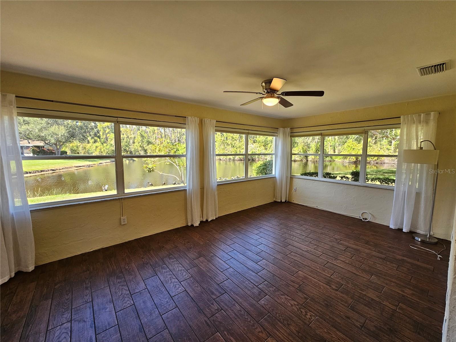 2012 HAWKHURST CIR #195, SUN CITY CENTER, FL, 33573