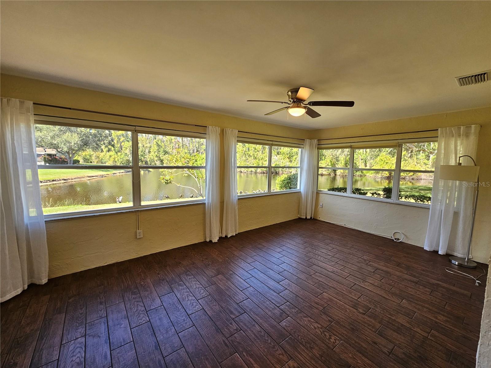 2012 HAWKHURST CIR #195, SUN CITY CENTER, FL, 33573