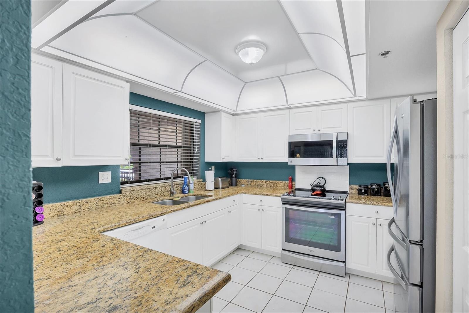 23465 HARBORVIEW RD #221, PUNTA GORDA, FL, 33980