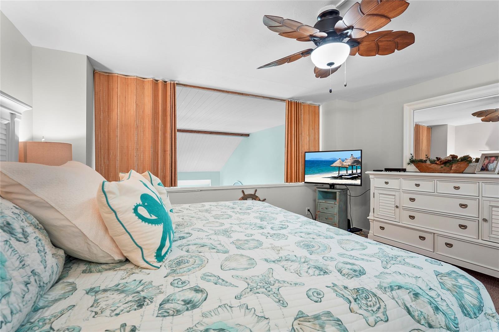 1007 GULF DR N #213, BRADENTON BEACH, FL, 34217