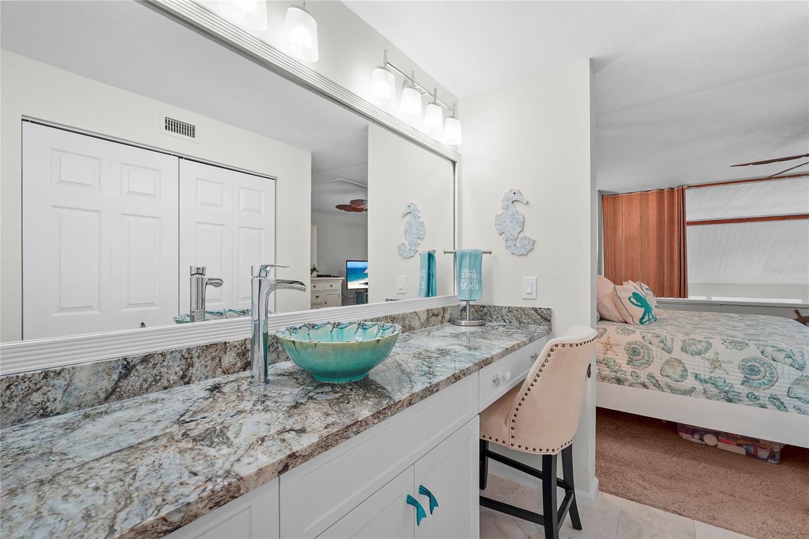 1007 GULF DR N #213, BRADENTON BEACH, FL, 34217