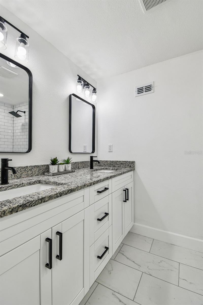 7918 ENDIVE AVE, TAMPA, FL, 33619