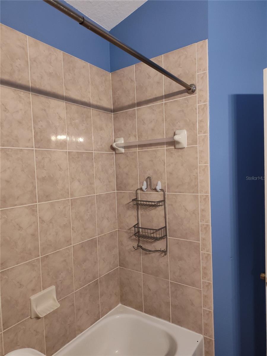 1292 N FAIRWAY DR, APOPKA, FL, 32712