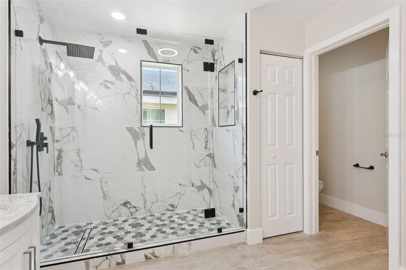 6615 HELMSLEY CIR, WINDERMERE, FL, 34786