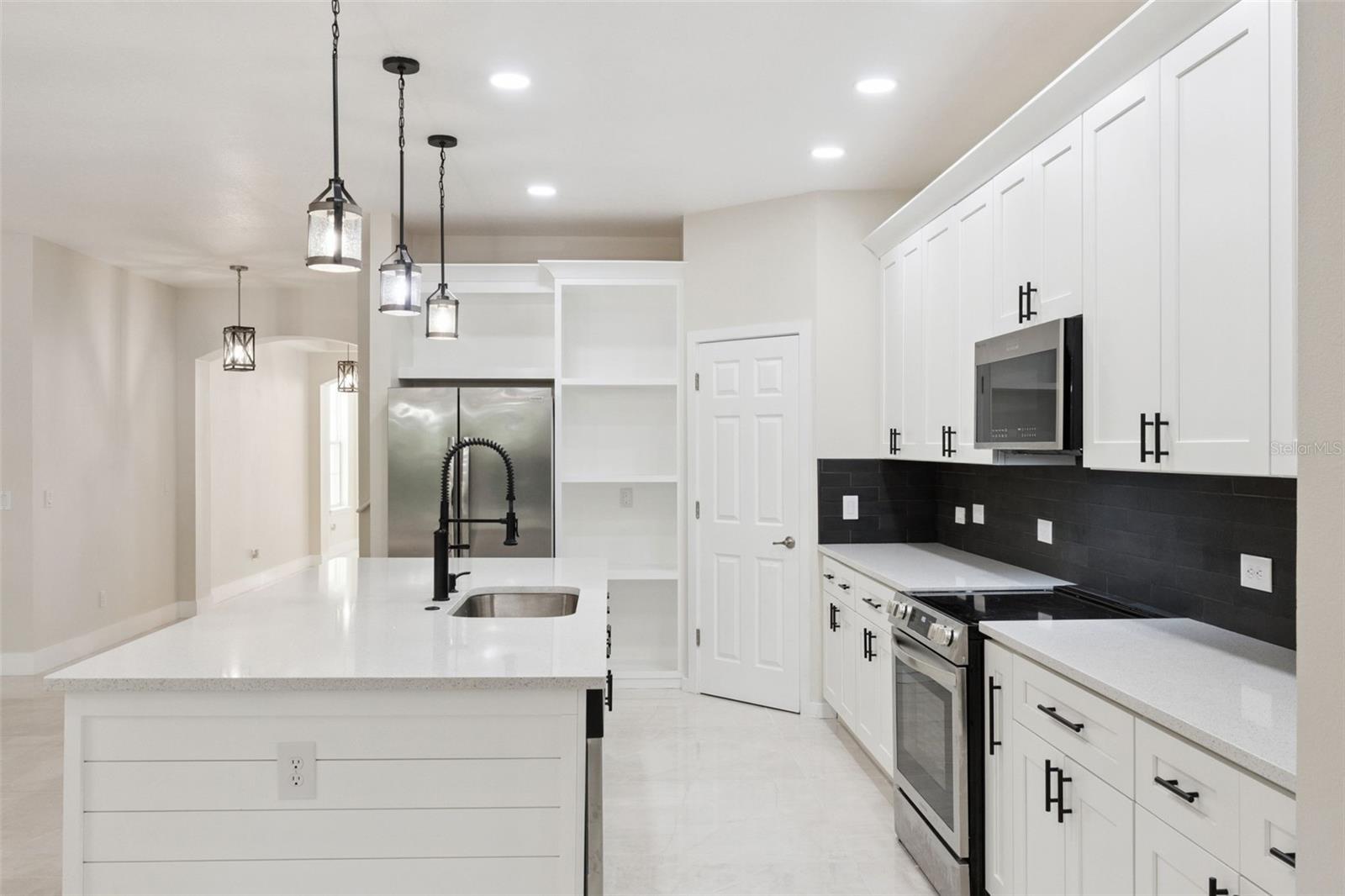 6615 HELMSLEY CIR, WINDERMERE, FL, 34786