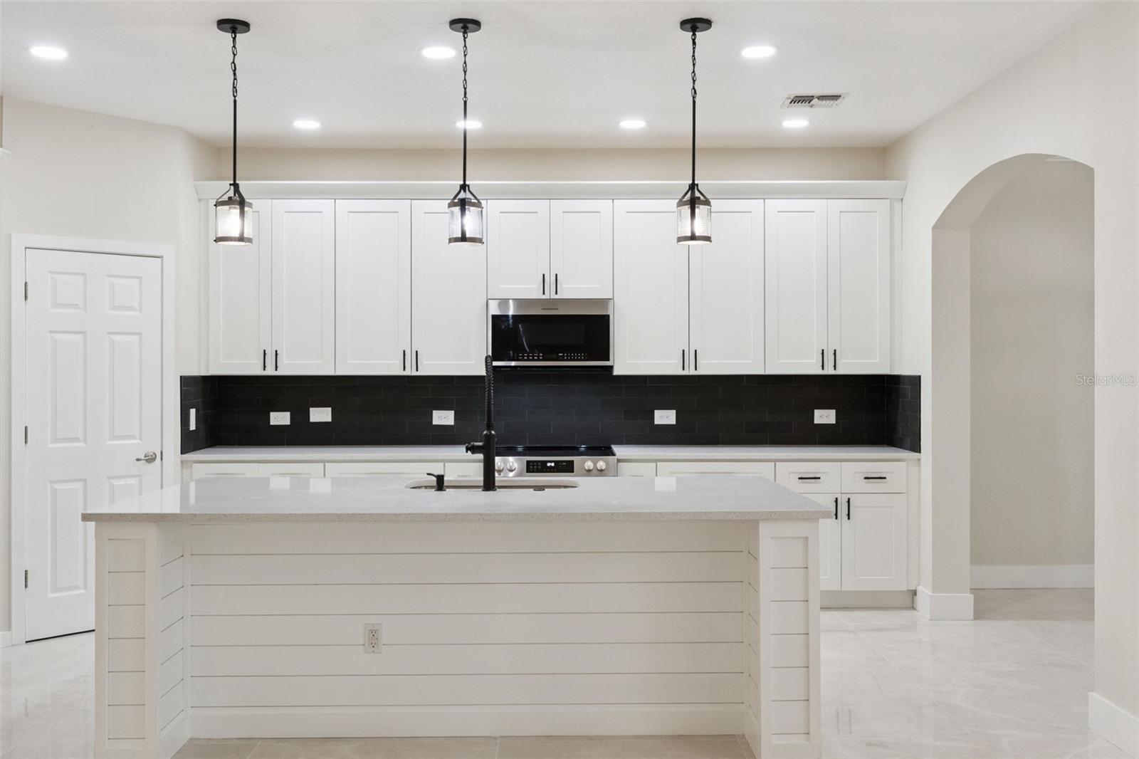 6615 HELMSLEY CIR, WINDERMERE, FL, 34786