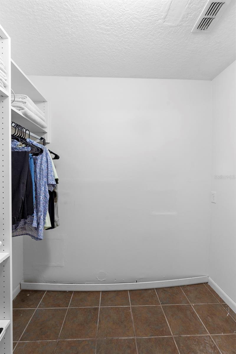 2482 E TIPTON DR, DELTONA, FL, 32738