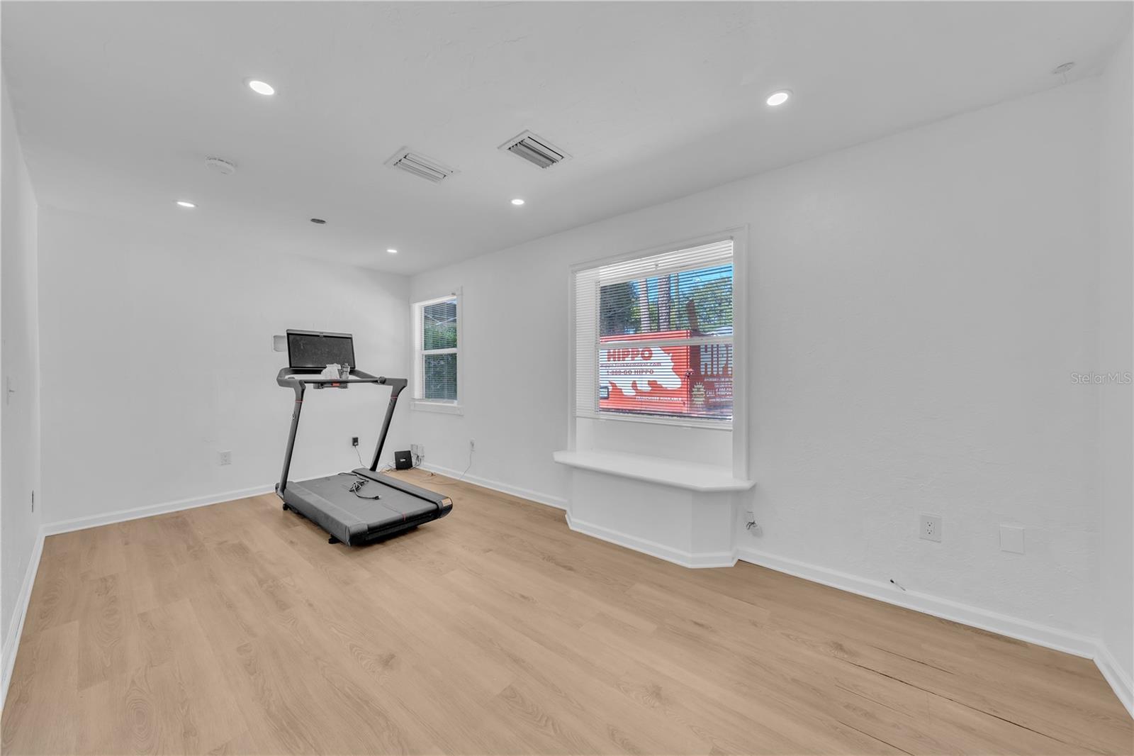 314 W FRANCES AVE, TAMPA, FL, 33602